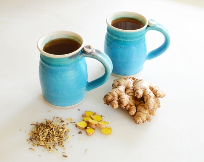 Hãy bổ sung ngay một cốc trà gừng cam thảo nóng cho mùa lạnh